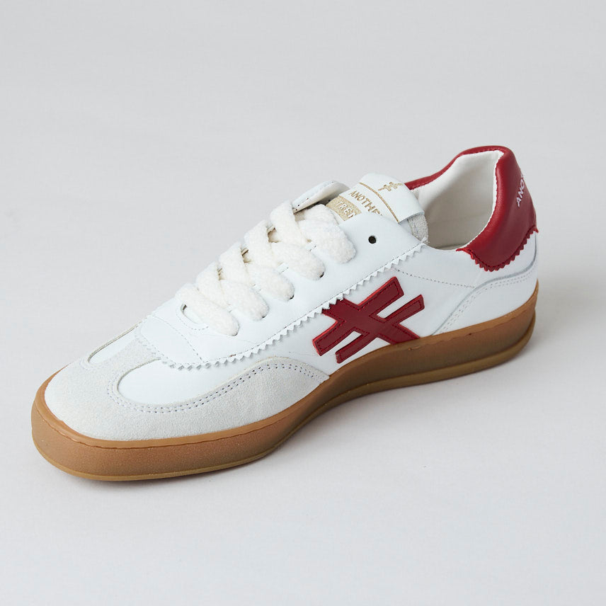 Another Trend Ivory and Burgundy Suede Leather Trainers - Nozomi
