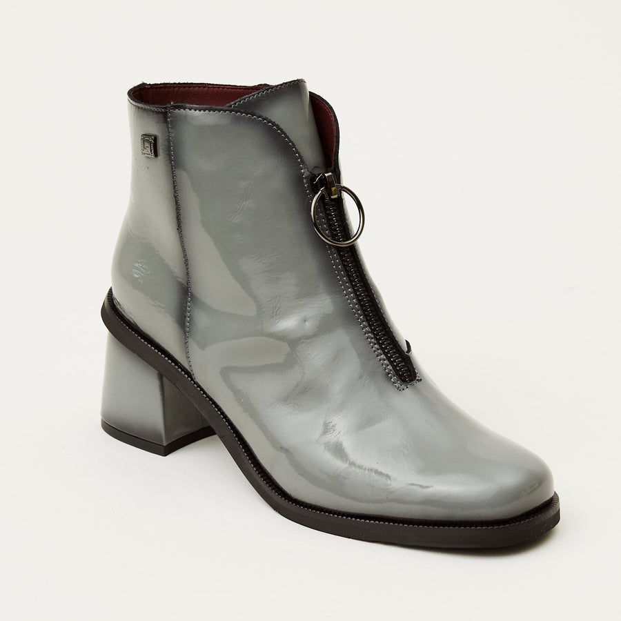 Jose Saenz Grey Patent Leather Ankle Boots - Nozomi