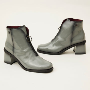 Jose Saenz Grey Patent Leather Ankle Boots - Nozomi