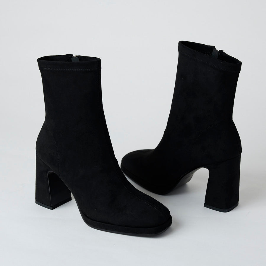 Lodi Black Over Ankle Stretch Boots