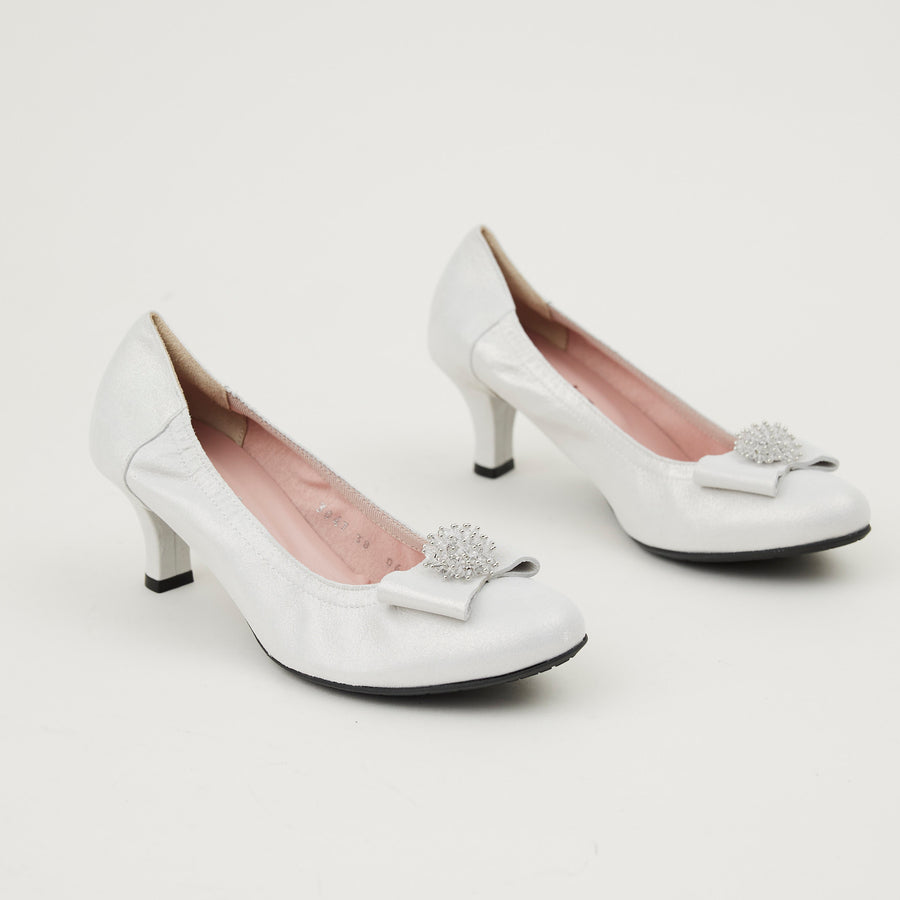 Le Babe White Silver Kitten Heel Shoes - Nozomi