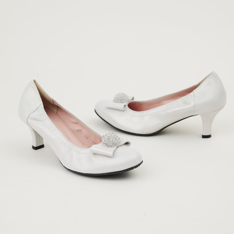 Le Babe White Silver Kitten Heel Shoes - Nozomi