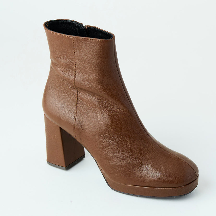 Marian Tan Leather Ankle Boots - Nozomi