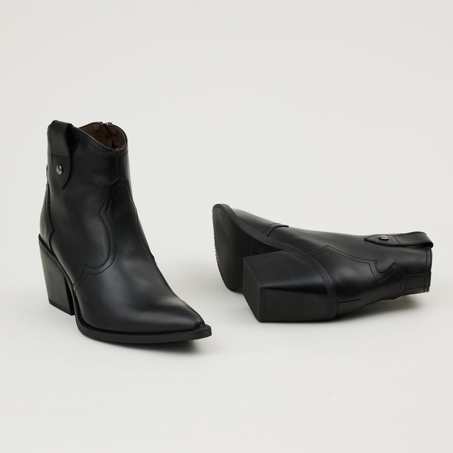 NeroGiardini Leather Western Ankle Boots - Nozomi