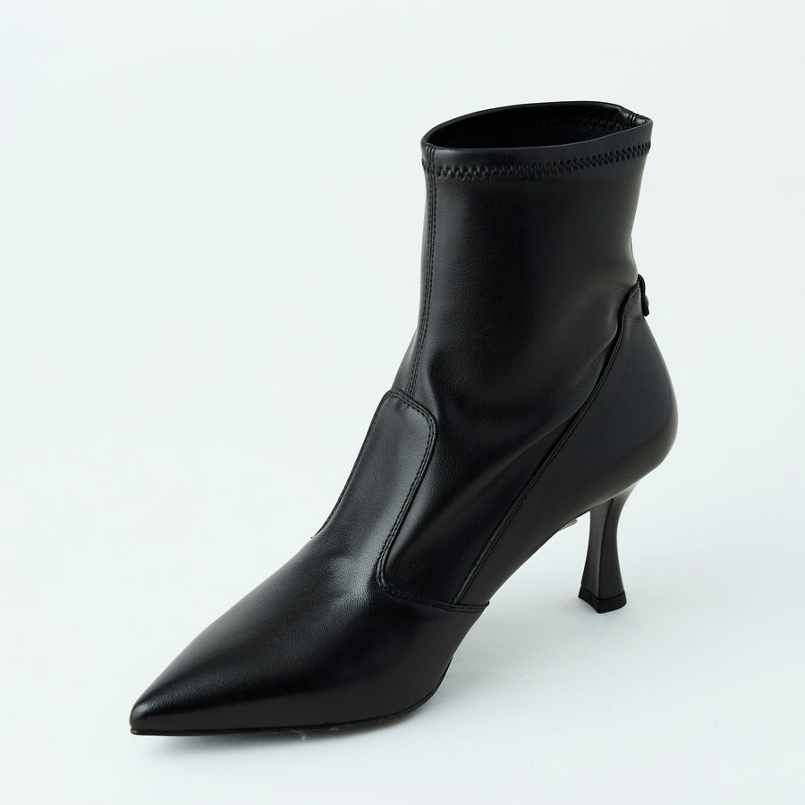NeroGiardini Black Leather Sock Boots - Nozomi