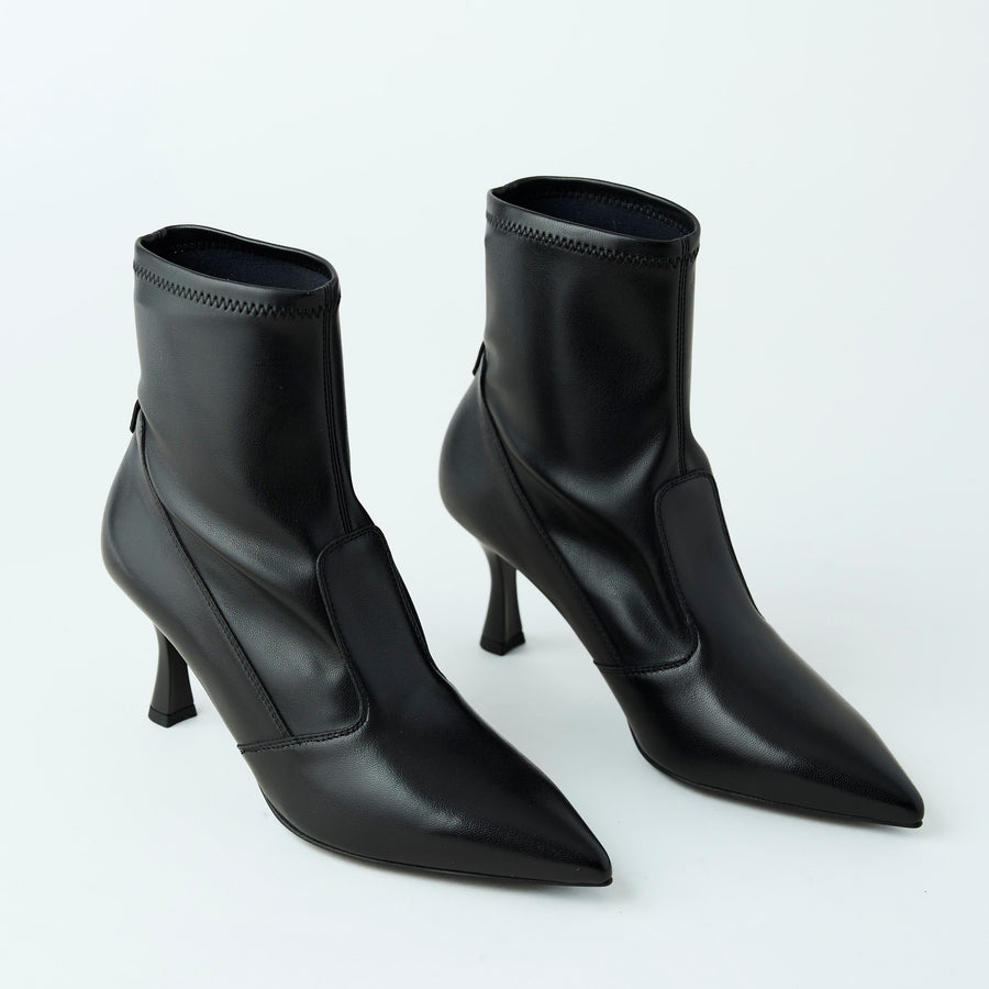 NeroGiardini Black Leather Sock Boots - Nozomi