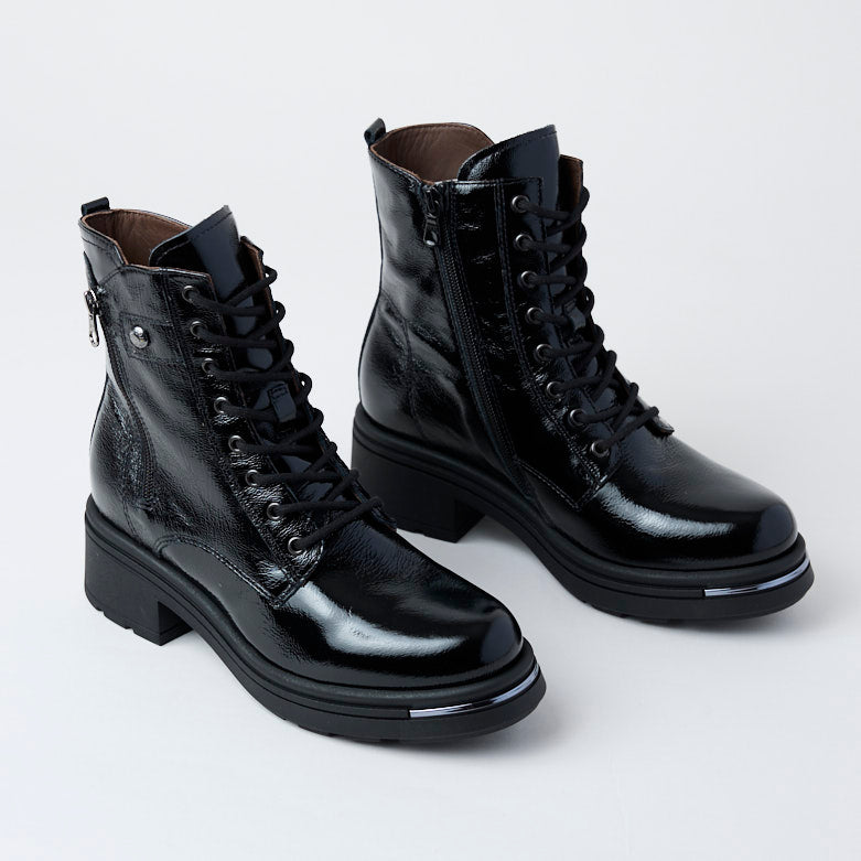 NeroGiardini Black Patent Leather Ankle Boots - Nozomi
