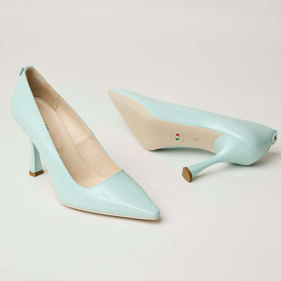 NeroGiardini Aqua Nude Patent Leather Court Shoes - Nozomi