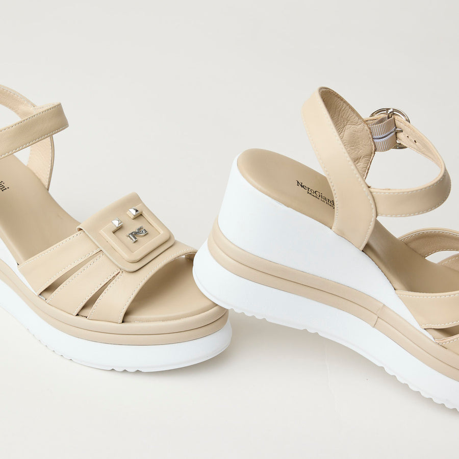 NeroGiardini Beige Leather Wedge Sandals - Nozomi