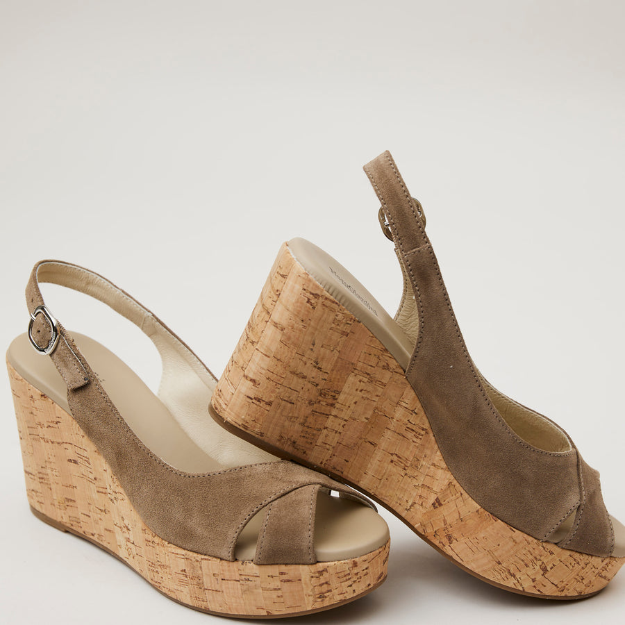 NeroGiardini Beige Suede Sandals - Nozomi