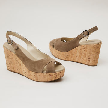 NeroGiardini Beige Suede Sandals - Nozomi