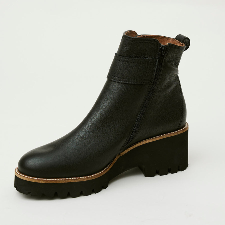 Paul Green Black Leather Ankle Boots - Nozomi