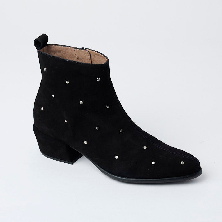 Wonders Black Suede Leather Ankle Boots - Nozomi