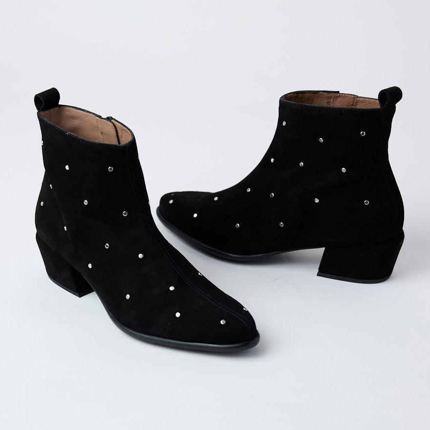Wonders Black Suede Leather Ankle Boots - Nozomi