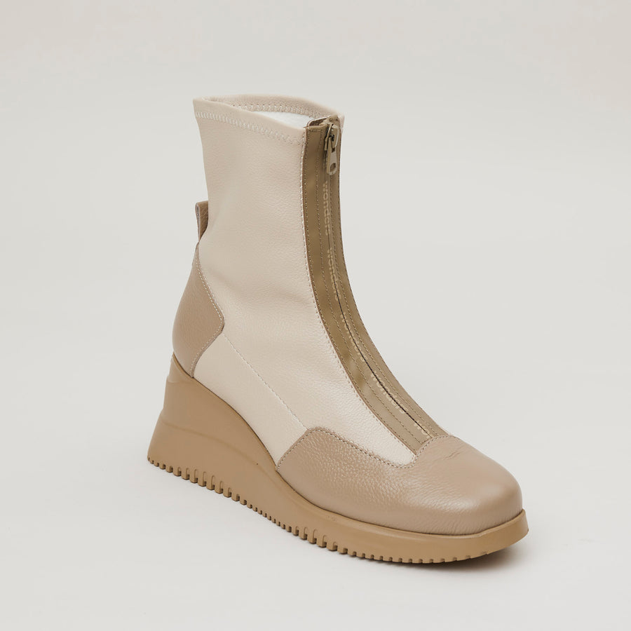 Wonders Cream Leather and Stretch Ankle Boots - Nozomi