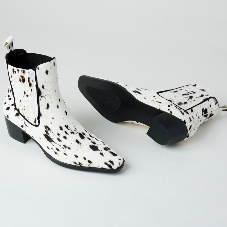 Pedro Anton Snow Leopard Ankle Boots - Nozomi