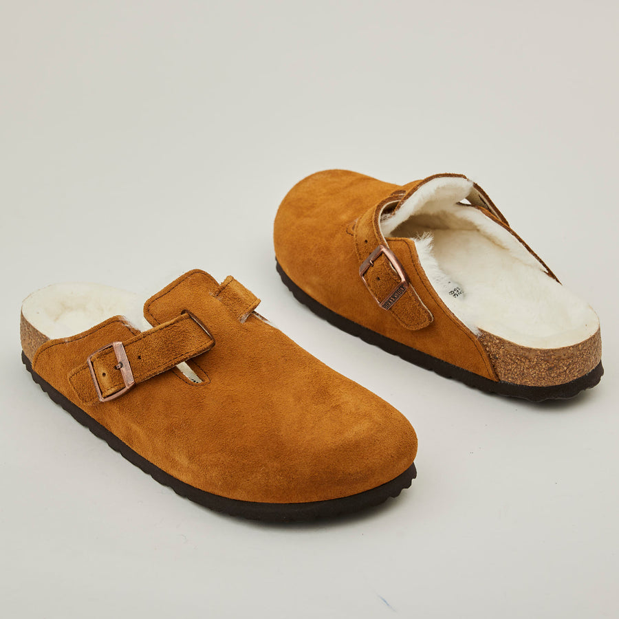 Birkenstock Tan Suede Shearling Clogs - Nozomi