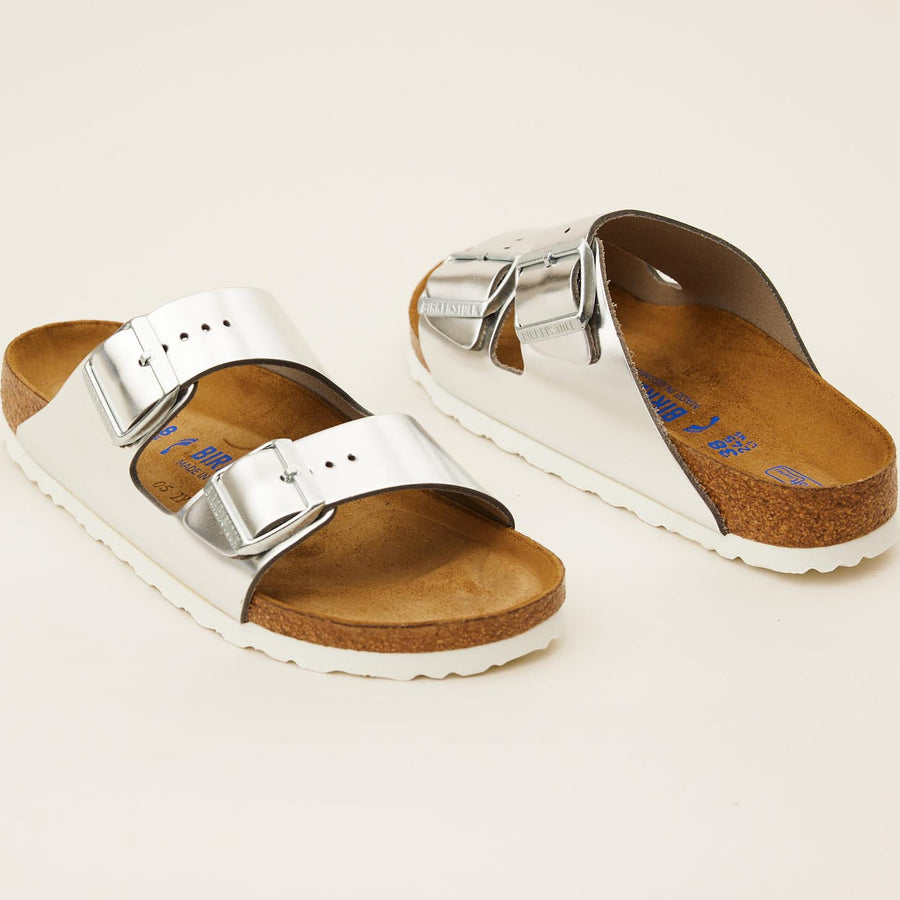 Birkenstock Arizona Metallic Silver Sandals - Nozomi