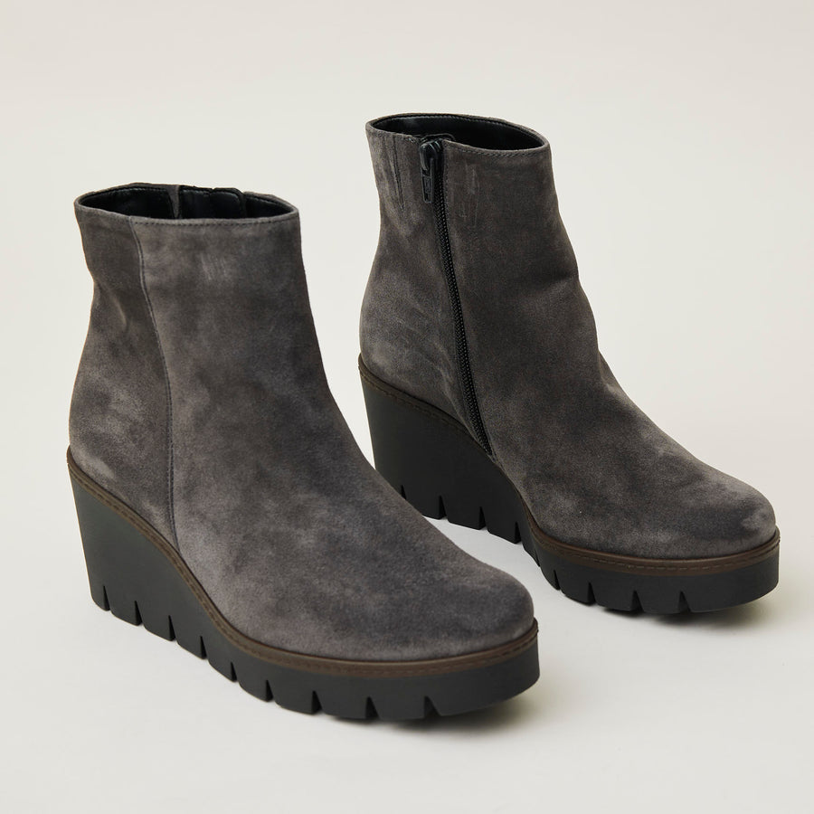 Gabor Grey Suede Ankle Boots - Nozomi