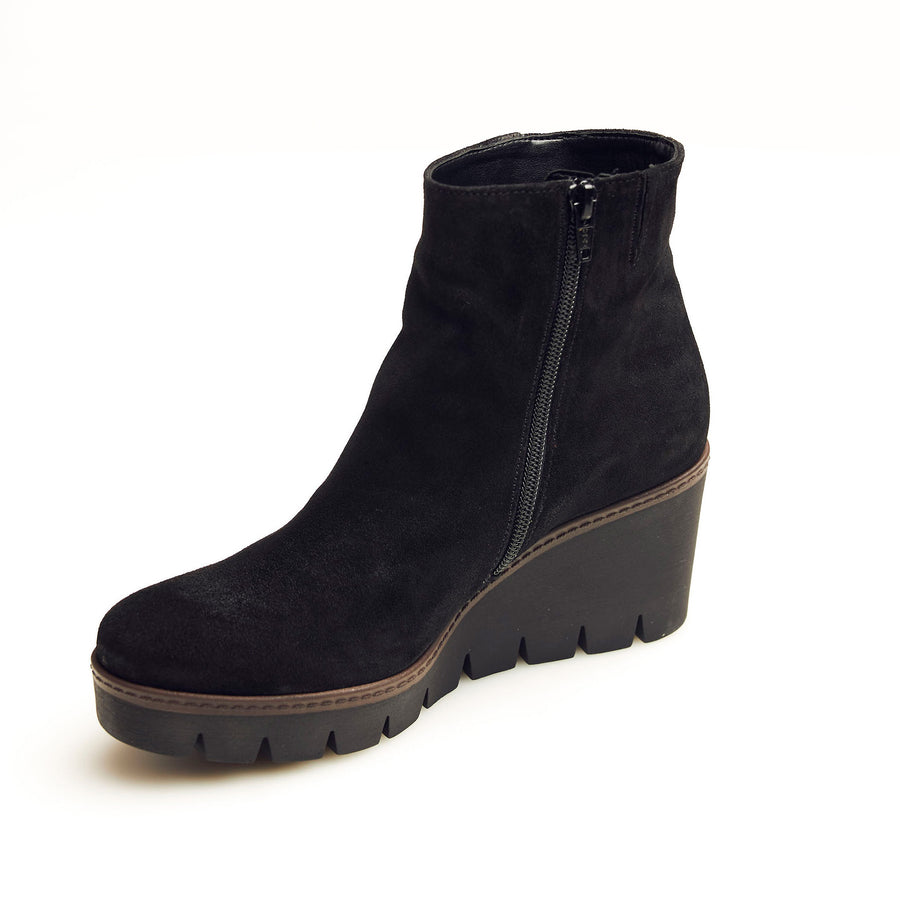 Gabor Black or Grey Ankle Boots - nozomishoes.ie