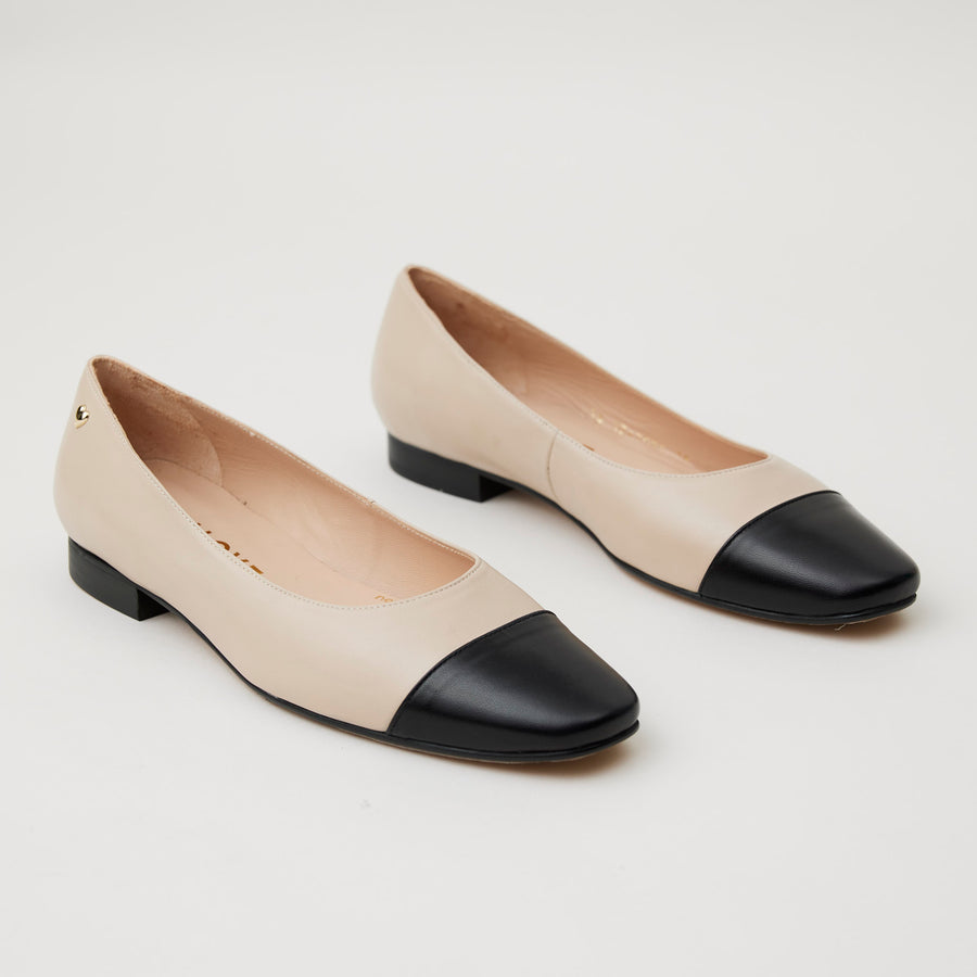 Lodi Camel Leather Flat Pumps - Nozomi