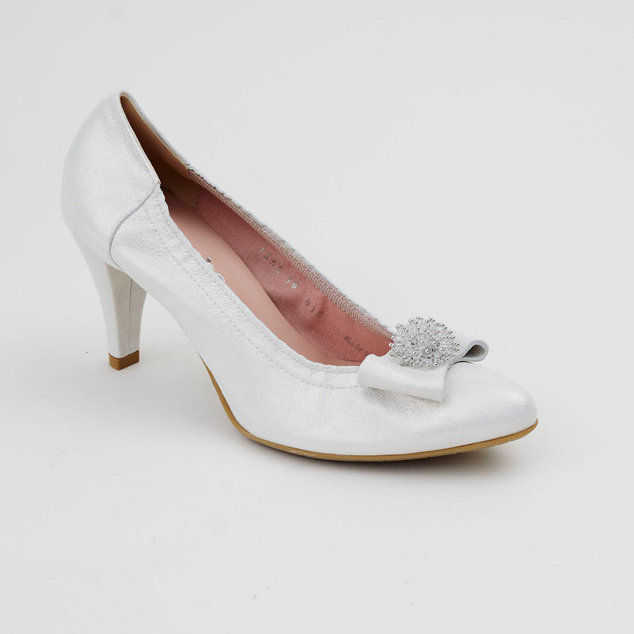 Le Babe White Silver Luce Leather Court Shoes - Nozomi