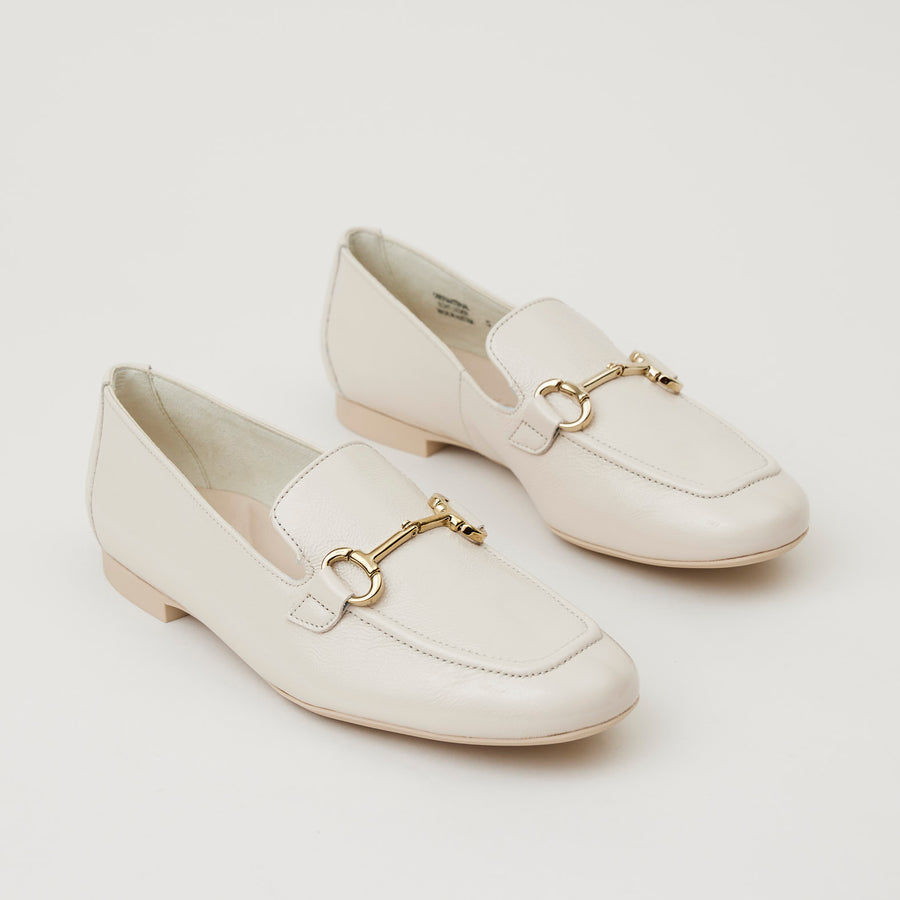 Paul Green Cream Patent Leather Loafers - Nozomi