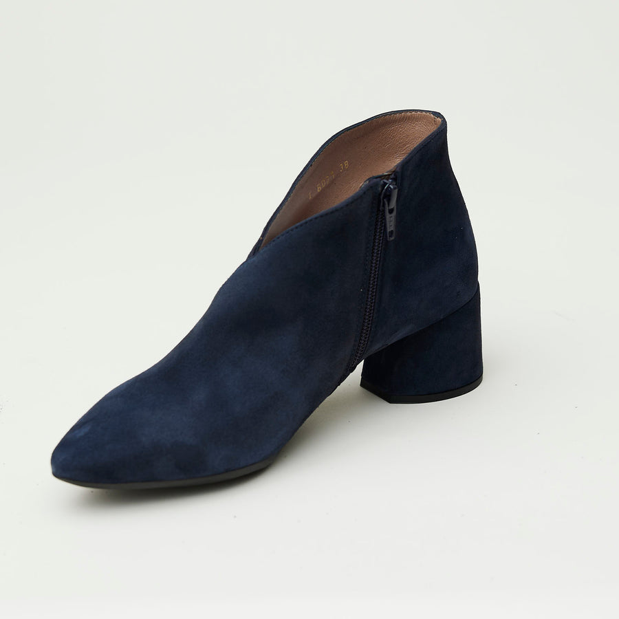 Wonders Navy Suede Shoots - Nozomi