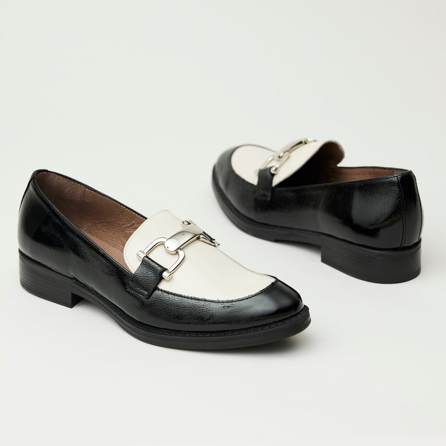 Wonders Black and Cream Leather Loafers - Nozomi