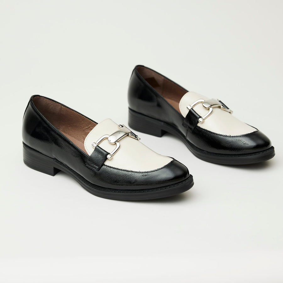 Wonders Black and Cream Leather Loafers - Nozomi